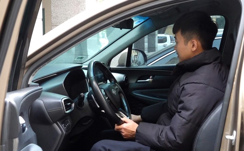 Car rental during Tet, customers will not receive full deposit if violated