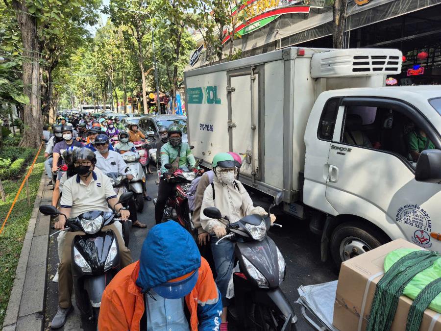 The weather in the South is cold in the morning. Photo: Nguyen Chan