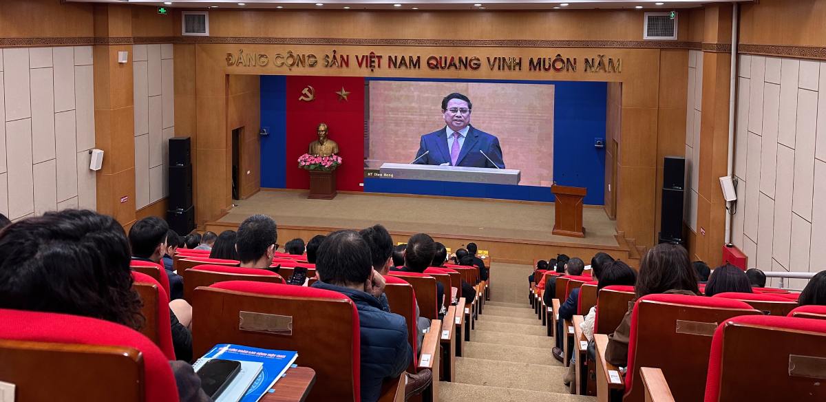 Conference scene at the Vietnam General Confederation of Labor bridge. Photo: Ha Anh