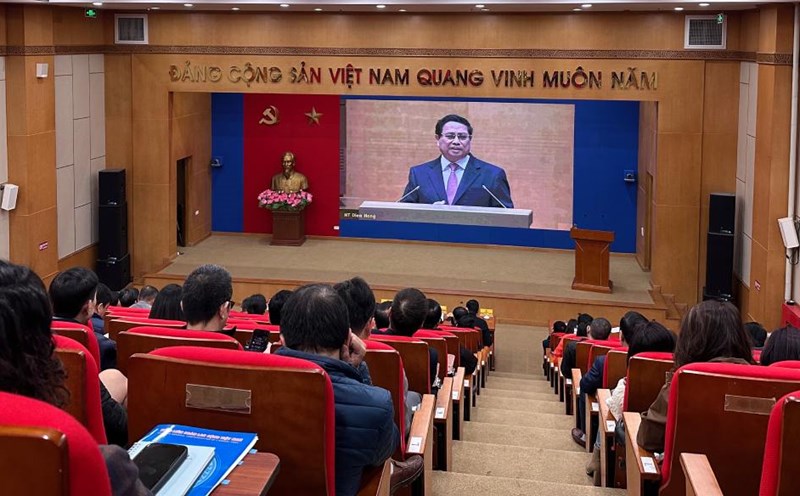 Conference scene at the Vietnam General Confederation of Labor bridge. Photo: Ha Anh