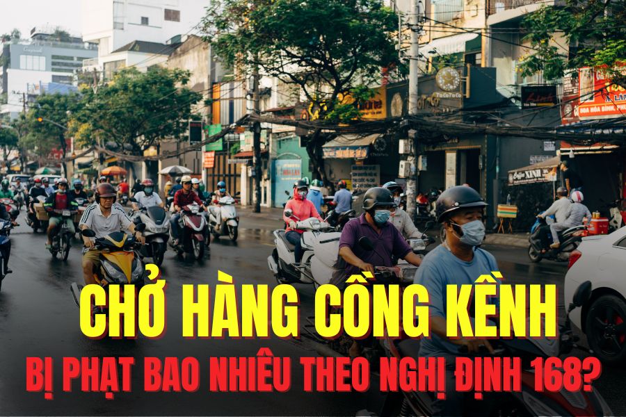 Lỗi chở hàng cồng kềnh trên xe máy bị phạt từ 400.000 đồng đến 800.000 đồng theo Nghị định 168. Đồ họa: Hoài Lan