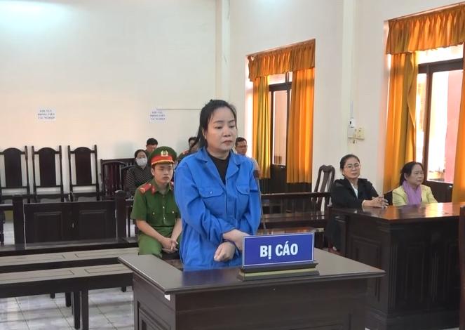 Thắm đã vay tiền của nhiều người nhưng mất khả năng chi trả nên bỏ trốn. Ảnh: Văn Vũ