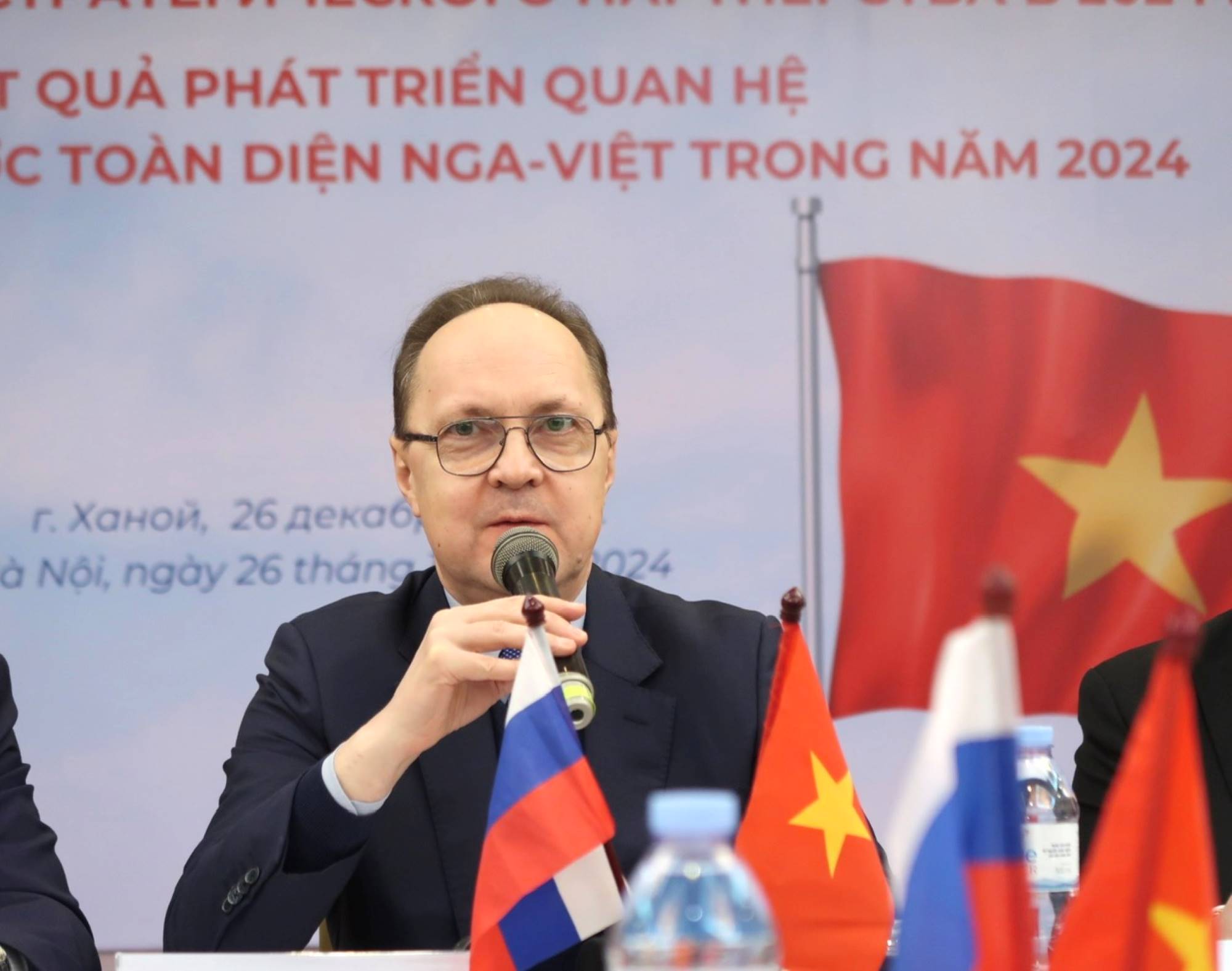 Russian Ambassador to Vietnam Gennady Stepanovich Bezdetko at the year-end press conference, December 26, 2024. Photo: Ngoc Van