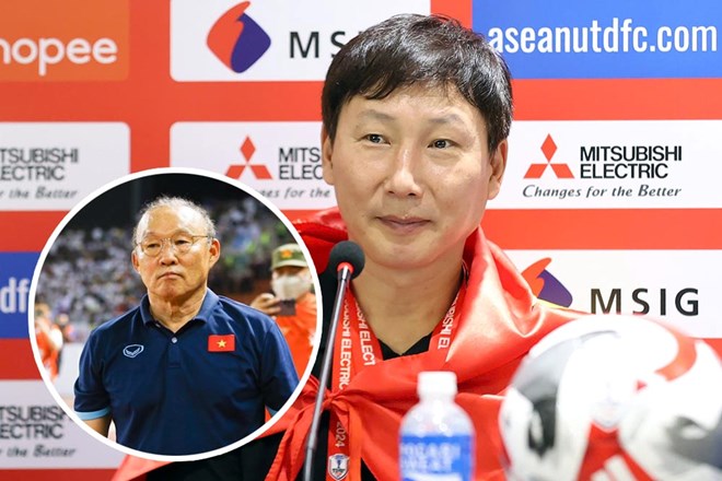 Huan luyen vien Kim Sang-sik nhac ve ong Park Hang-seo sau chuc vo dich ASEAN Cup 2024. Anh: Thanh Vu/VFF 