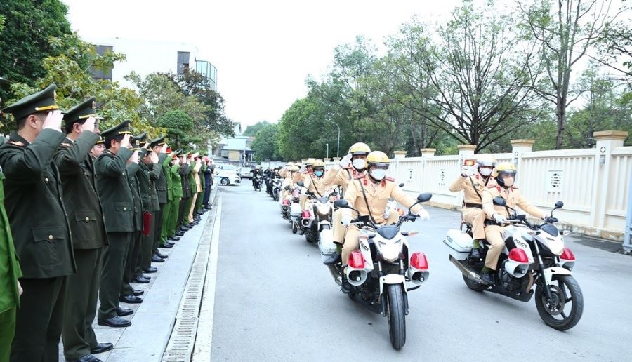 Thanh Hoa Provincial Police launched a campaign to crack down on all types of crimes, ensuring security and order for the Lunar New Year 2025. Photo: CATH