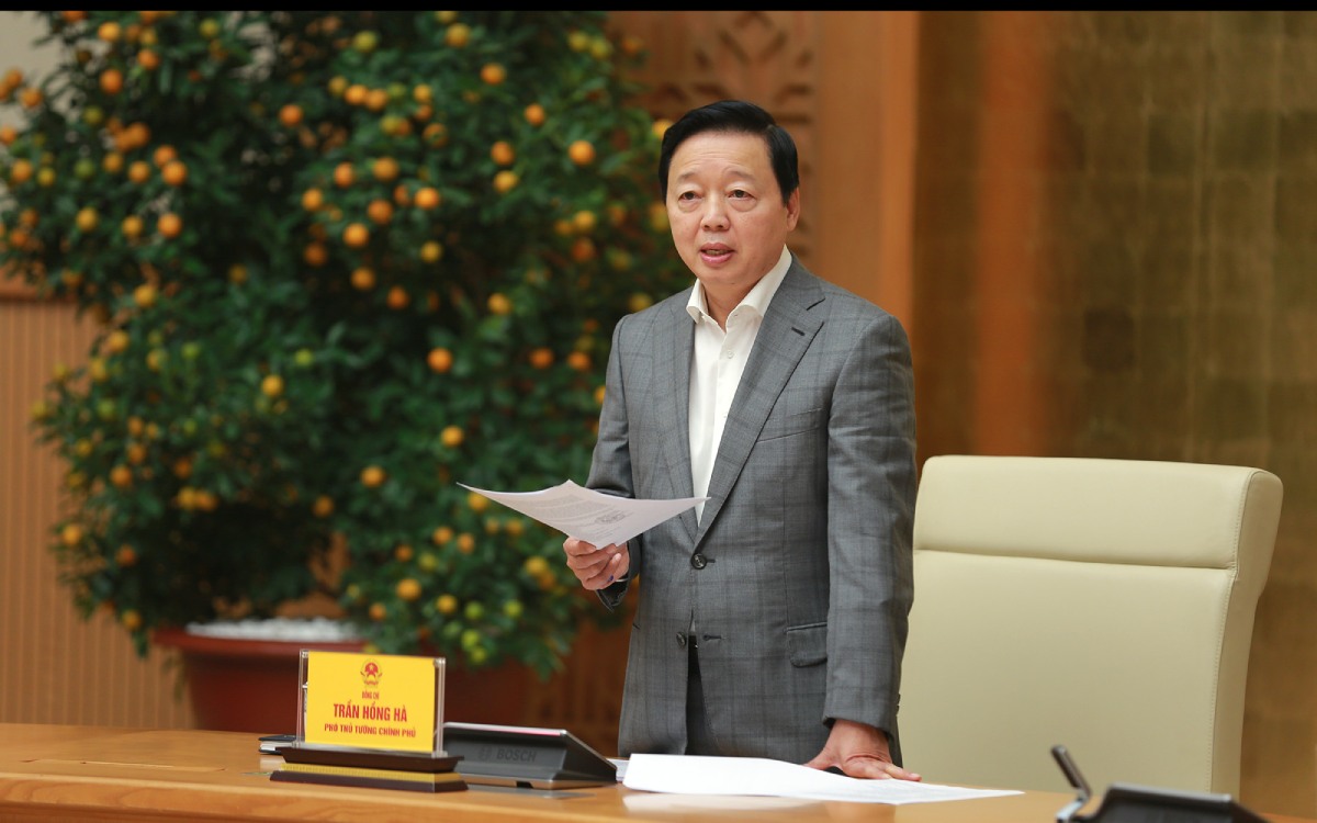 Deputy Prime Minister Tran Hong Ha requested the establishment of interdisciplinary inspection teams in the first quarter of 2025 related to IUU violations. Photo: VGP