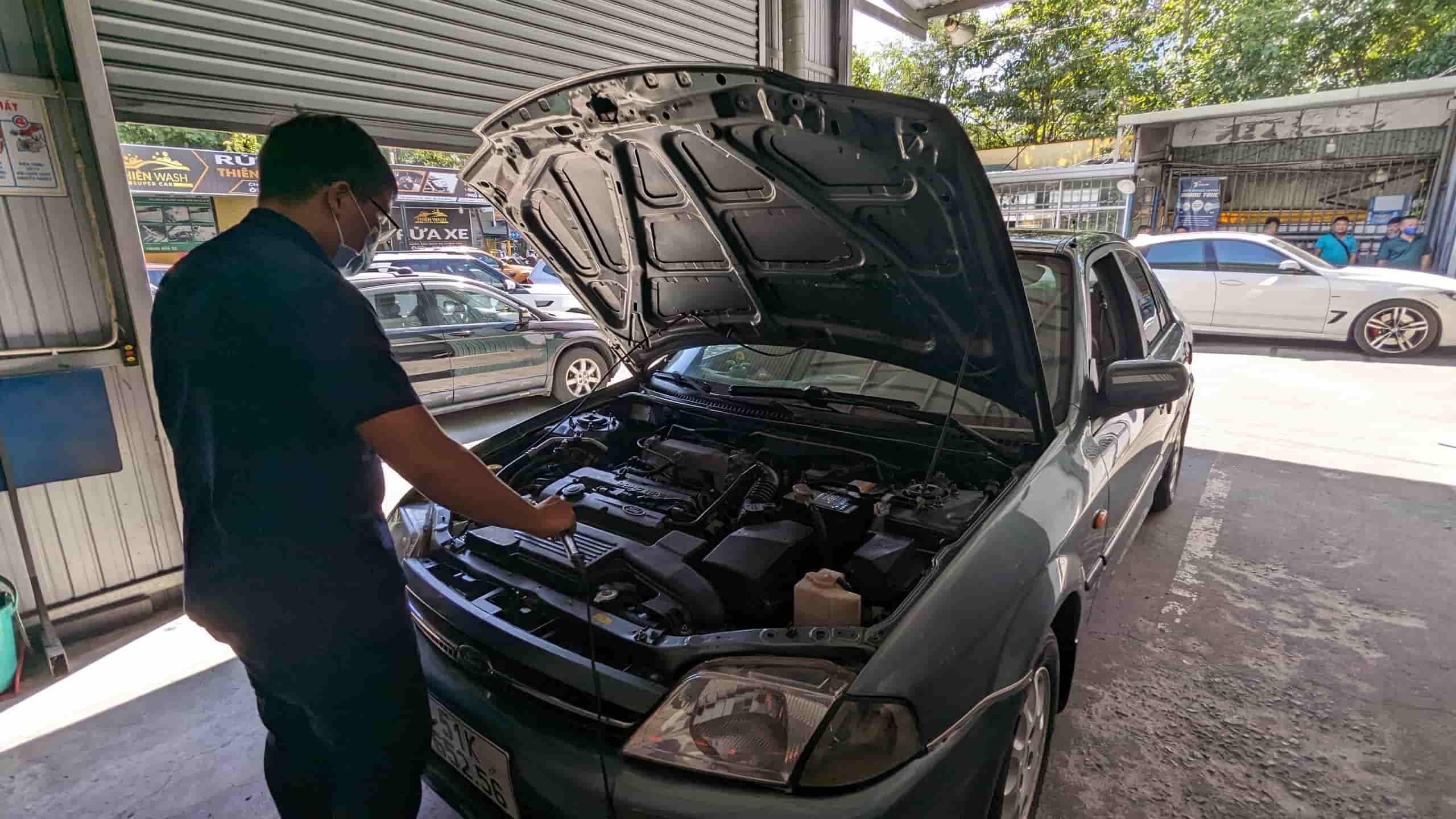 Note that cars may be denied registration from 2025. Illustration: Anh Tu