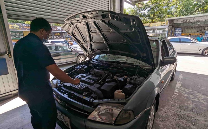 Note that cars may be denied registration from 2025. Illustration: Anh Tu