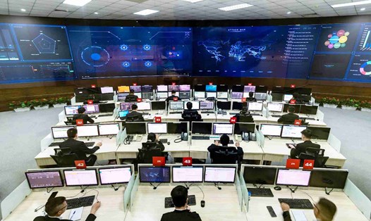 Trung tâm viễn thông Viettel.  Ảnh: Nam Nguyễn