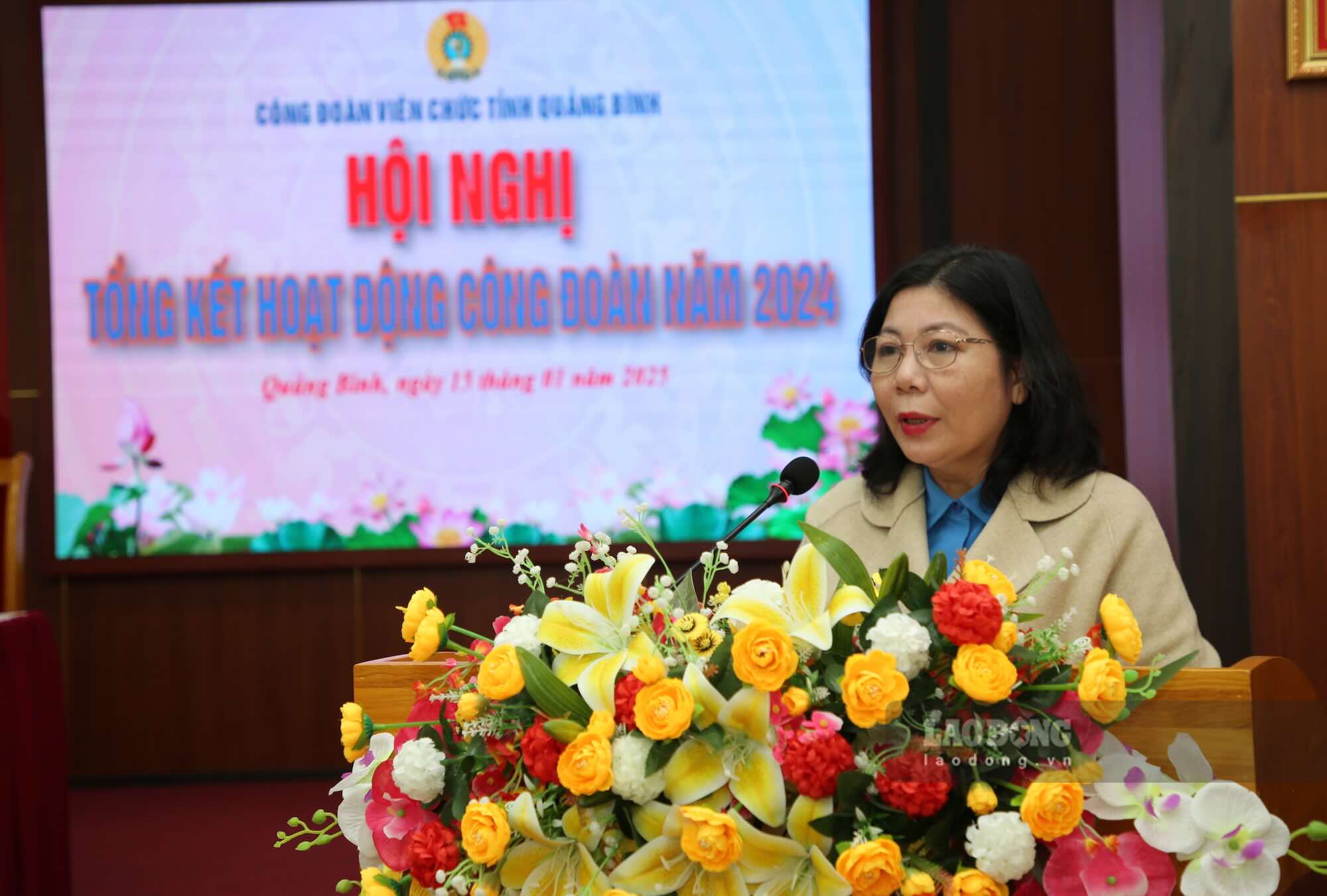 Chairwoman of the Quang Binh Provincial Civil Servants' Union Ngo Thi My Binh said that in 2024, there were many activities aimed at union members. Photo: Cong Sang