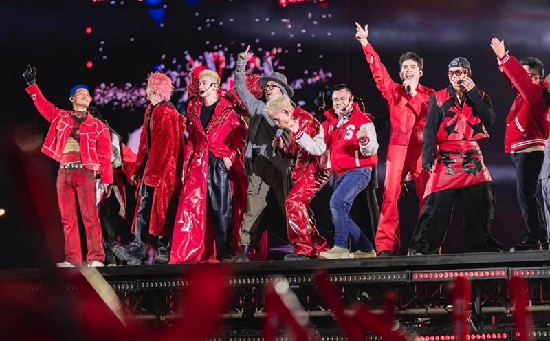 Concerts Anh Trai 3 and 4 take place continuously. Photo: Producer.