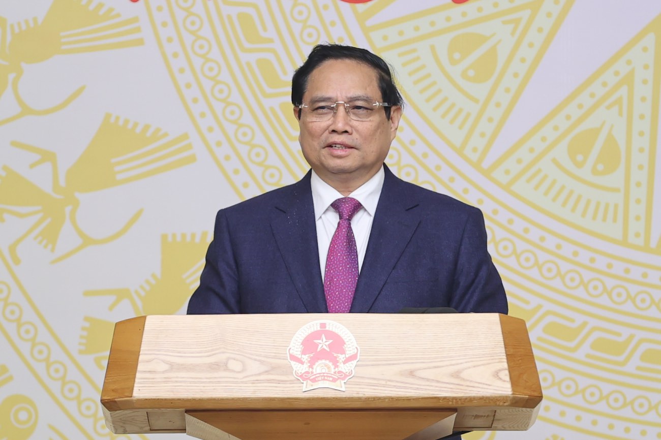 The Prime Minister speaks at the first meeting of the Steering Committee for the construction of nuclear power plants. Photo: VGP/Nhat Bac