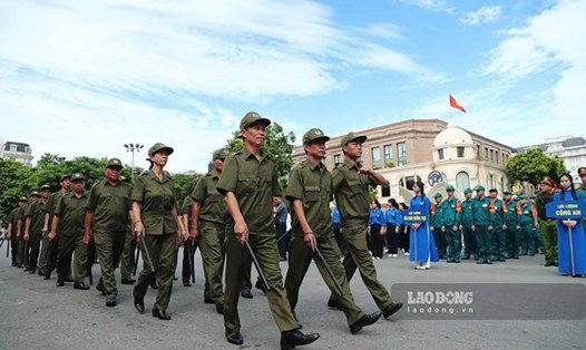 Lực lượng tham gia bảo vệ an ninh, trật tự ở cơ sở có nhiệm vụ hỗ trợ Công an cấp xã tuần tra, phòng ngừa, phát hiện hành vi vi phạm pháp luật về an ninh, trật tự trên địa bàn phụ trách. Ảnh: Tô Thế