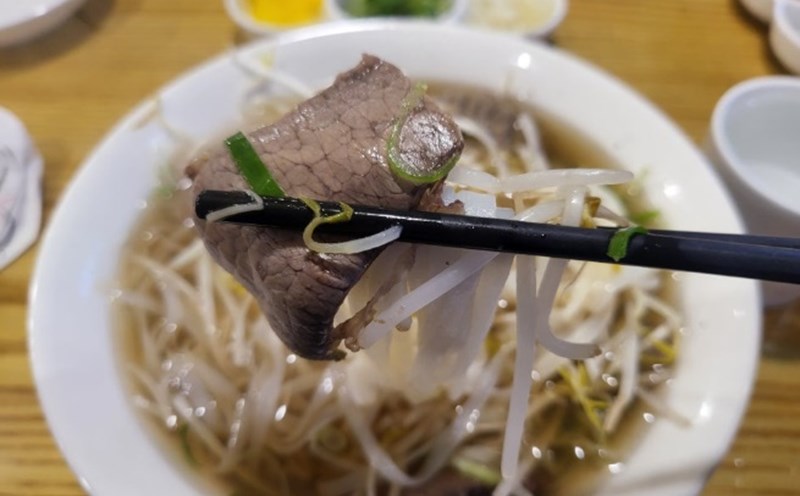Beef Pho at Vietnamese restaurant "Quan Tre". Photo: Imnayomi