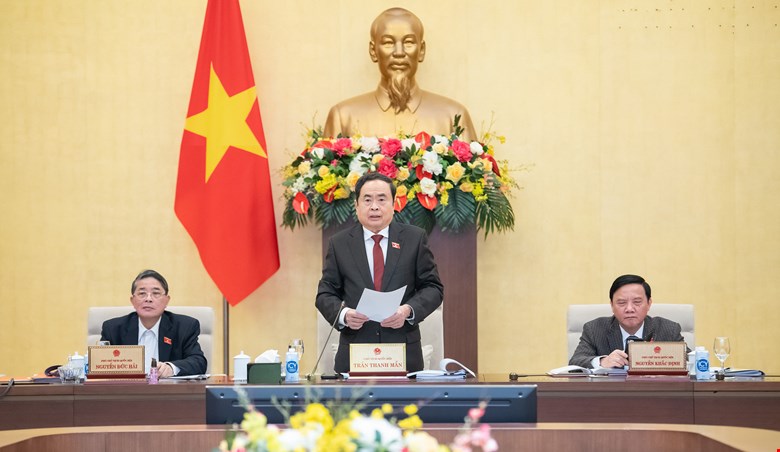 The National Assembly Standing Committee considers and decides on adjustments to the 2025 Law and Ordinance Development Program. Photo: Quochoi.vn