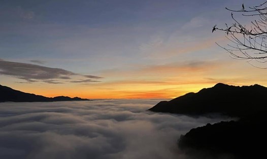 Những cung đường Tây Bắc là điểm đến dịp Tết Nguyên đán giúp gia đình có thể ngắm cảnh đẹp và "săn mây". Ảnh: Lan Chi