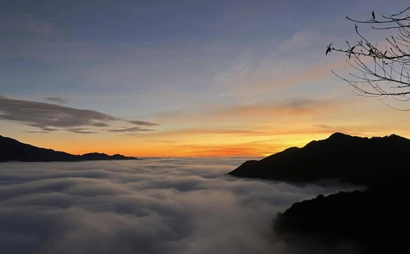 The Northwest routes are destinations during Lunar New Year, allowing families to enjoy beautiful scenery and "hunt clouds". Photo: Lan Chi