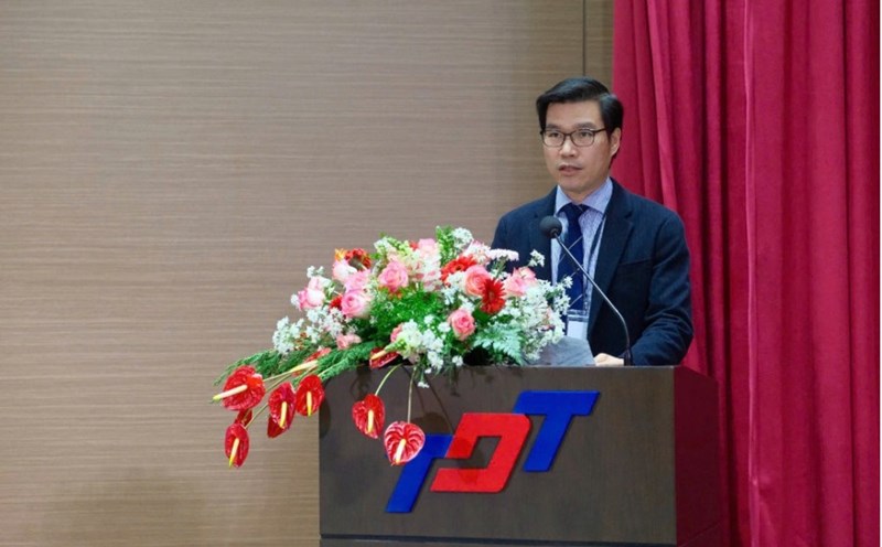 Dr. Tran Trong Dao - President of Ton Duc Thang University delivered the opening speech. Photo: Interviewee