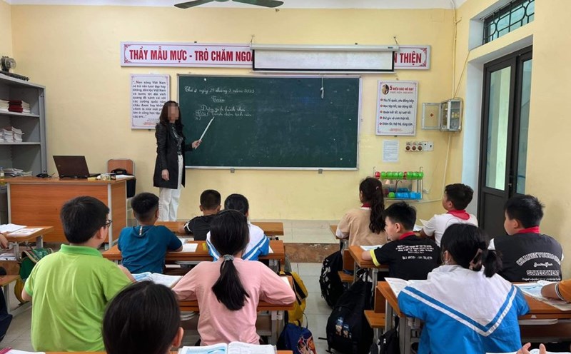 Teachers are civil servants in public service units subject to the bonus regime under Decree 73. Illustration photo: Phuong Trang