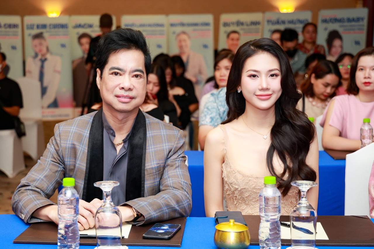 Nghệ sĩ Ngọc Sơn và Hoa hậu Bùi Quỳnh Hoa. Ảnh: Nhà sản xuất.