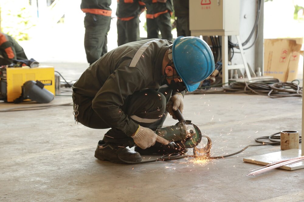 Quang Ngai needs to recruit 16,300 workers, with a minimum salary of 6 million VND and a maximum of 22 million VND/month. Photo: Hoa Phat Dung Quat