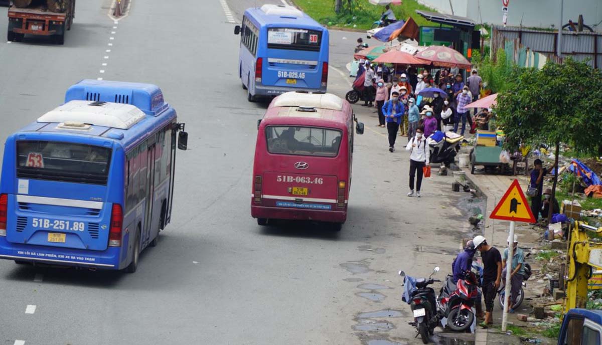 The situation of "illegal buses and stations" tends to increase in Ho Chi Minh City near Tet. Illustration photo: Nguyen Chan