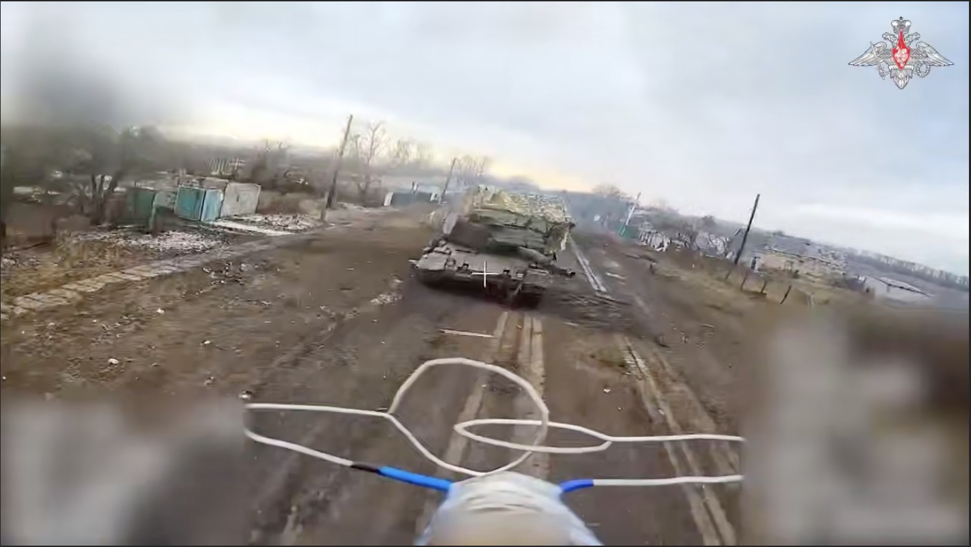 Russian UAV attacks Ukrainian tanks on the battlefield. Photo: Russian Defense Ministry
