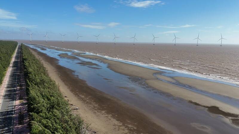 Traffic upgraded, tourism revenue increased by 20 billion VND. Photo: Hoang Loc