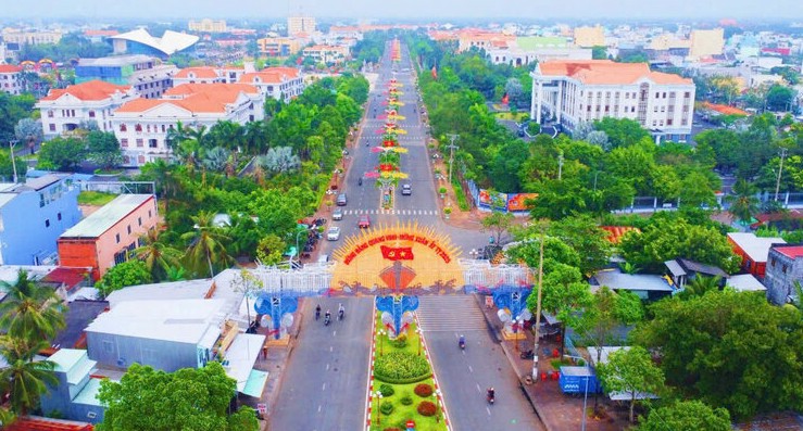 A corner of Bac Lieu province's administrative area preparing to welcome spring. Photo: Nhat Ho