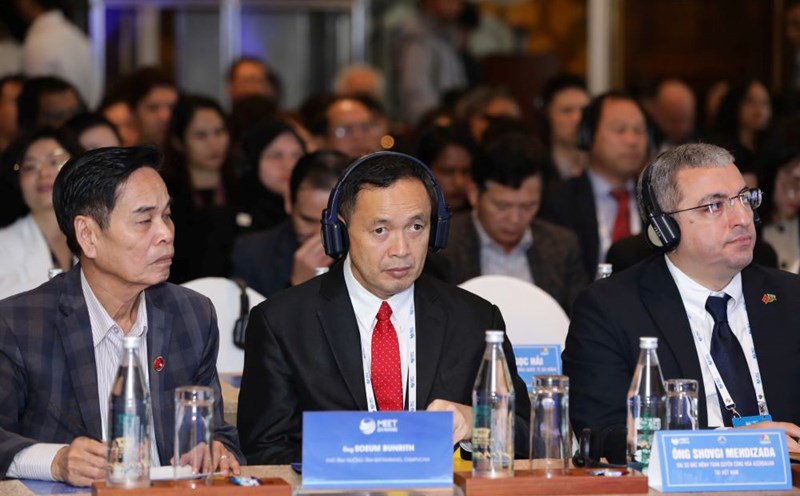 International representatives shared information on the tourism potential of the cities and discussed new directions in promoting tourism cooperation between Da Nang and international partners. Photo: Nguyen Thi