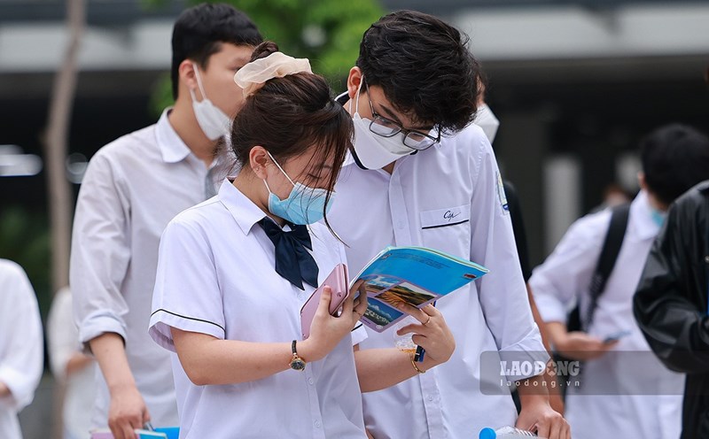 Many universities have announced their enrollment plans for 2025. Photo: Hai Nguyen