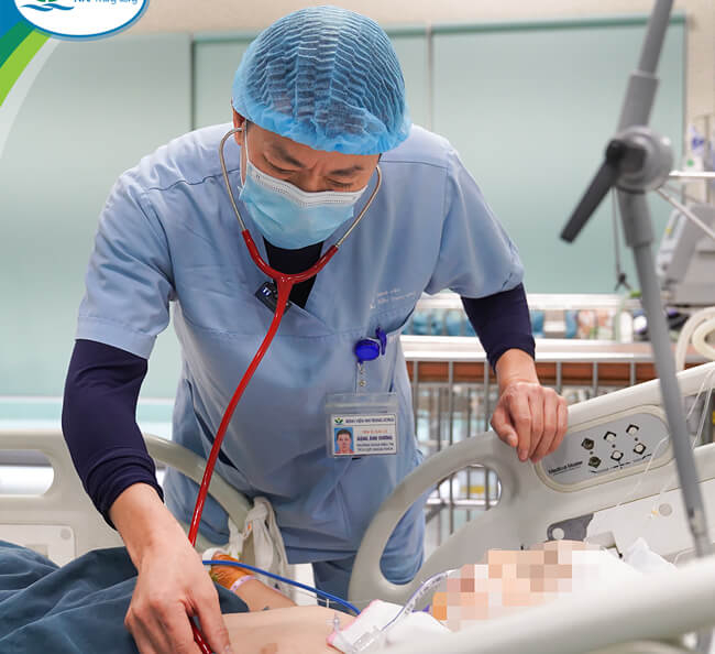 Kidney transplant from brain-dead donor successfully performed on a child with end-stage chronic kidney failure. Photo: BVCC