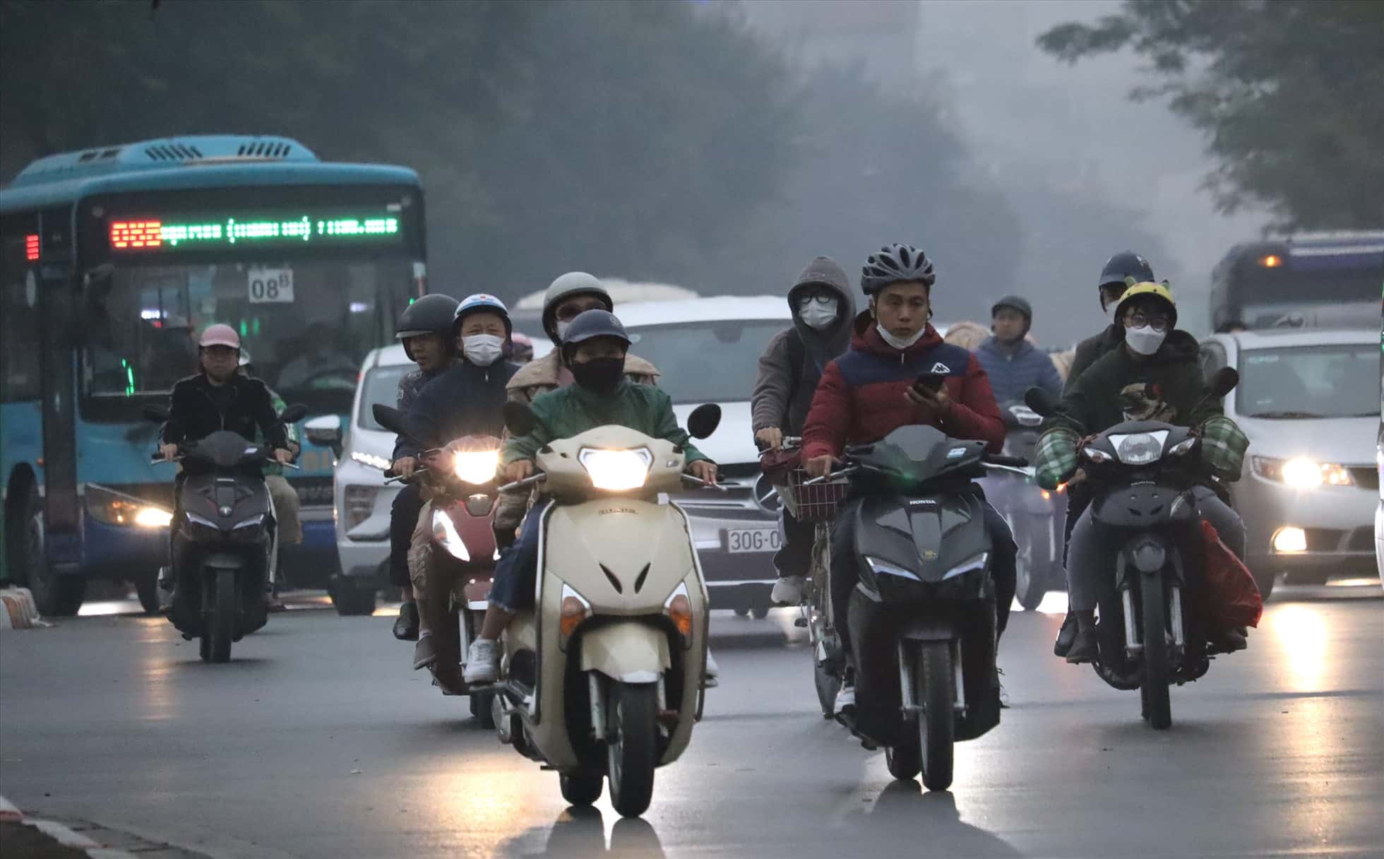 Weather forecast for tomorrow, January 19, in Hanoi, there will be fog in the early morning. Photo: Hai Danh