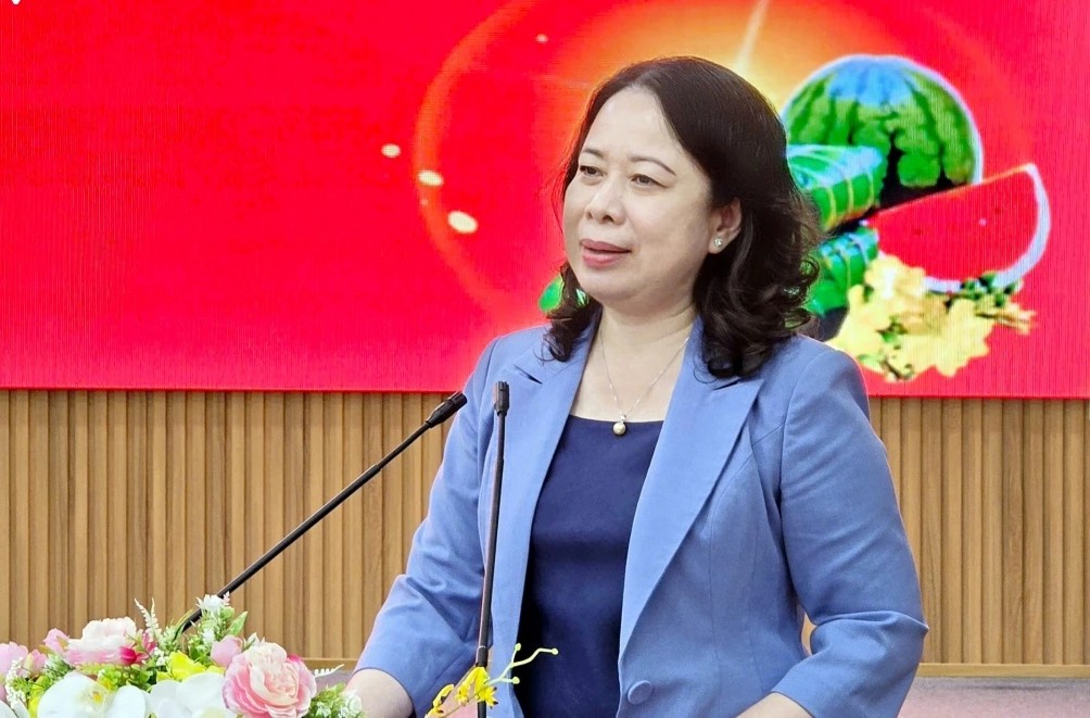 Vice President Vo Thi Anh Xuan speaks at the Tet gift-giving ceremony in Ca Mau. Photo: Nhat Ho