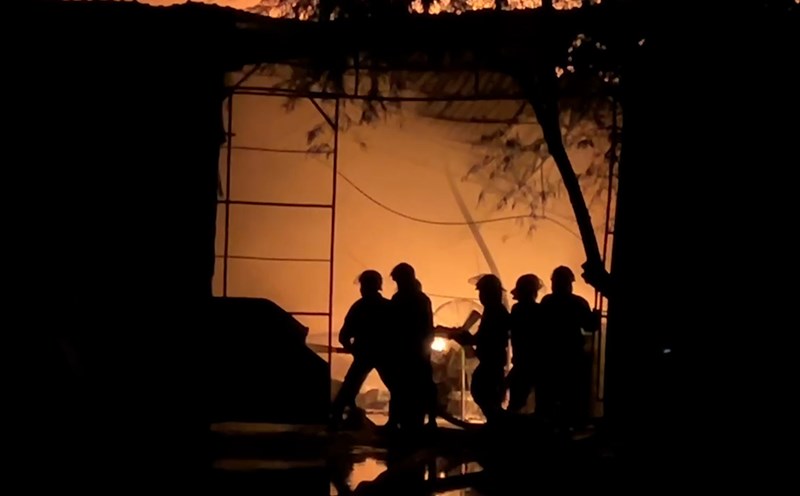Scene of factory fire in Binh Duong.