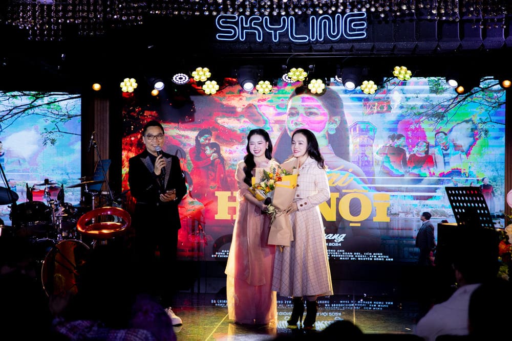 NSUT Lan ANh  