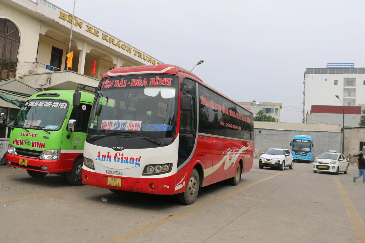 Du da gan sat Tet nhung nhieu tuyen xe van vang khach. Anh: Yen San