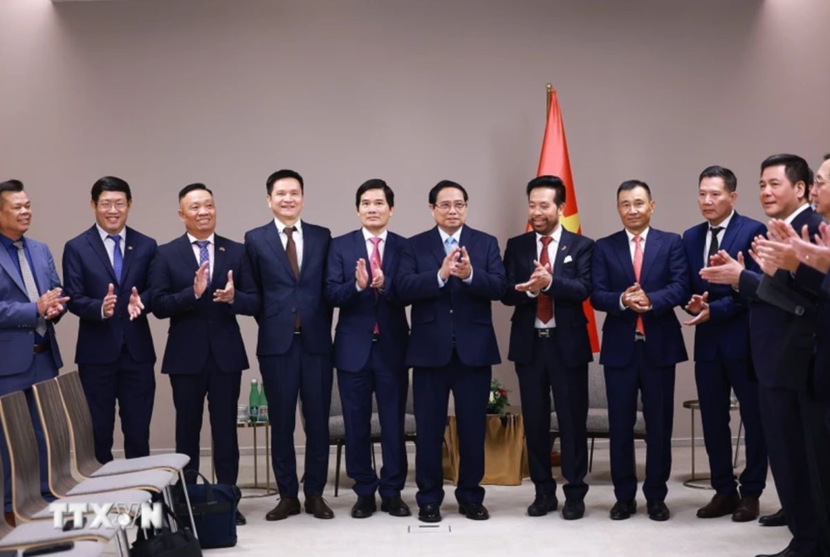 Prime Minister Pham Minh Chinh received representatives of some typical Vietnamese enterprises in the Czech Republic and Europe. Photo: VNA