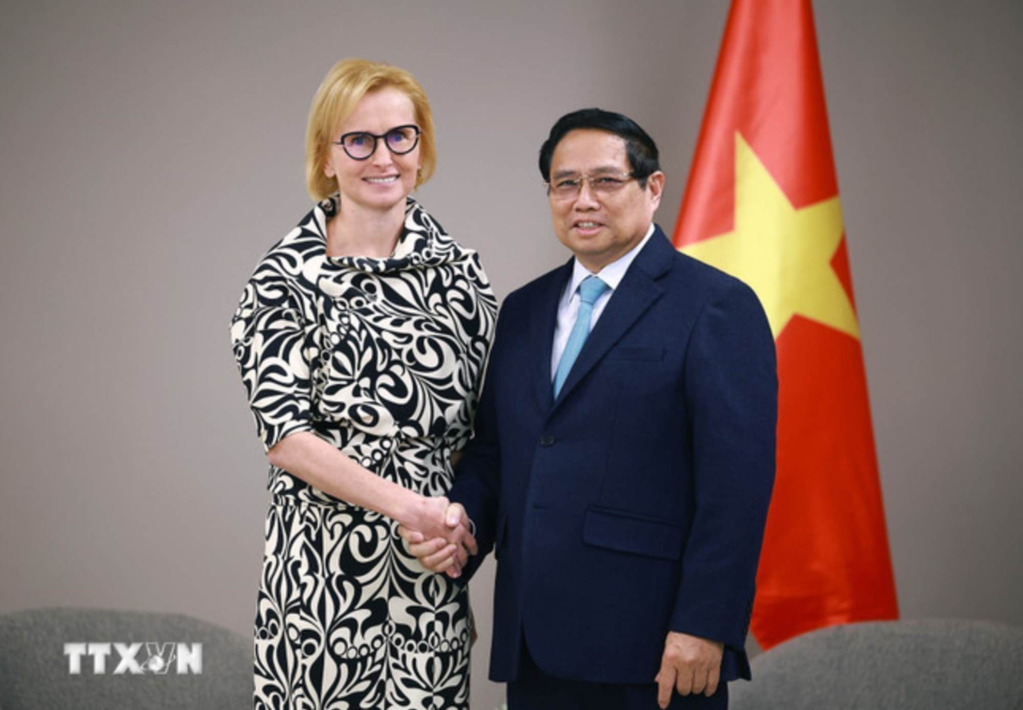 Politburo member and Prime Minister Pham Minh Chinh received Ms. Katerina Konecna, Chairwoman of the Communist Party of Czech-Morava. Photo: VNA