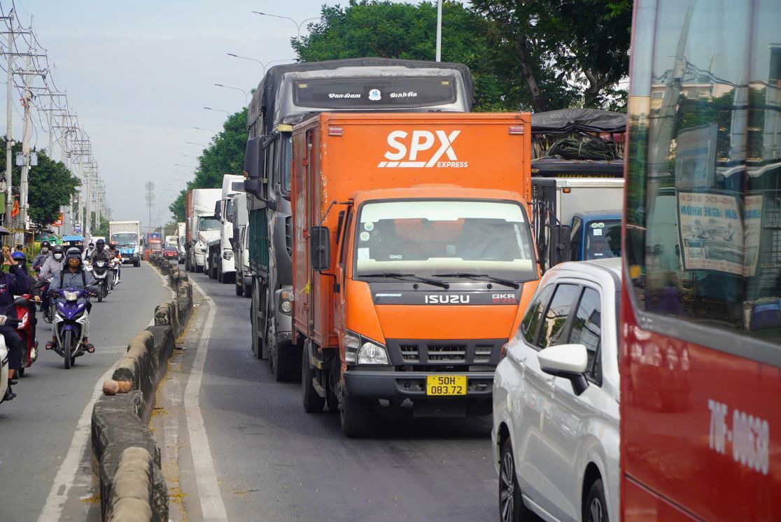 Southern weather has intermittent sunshine. Photo: Nguyen Chan