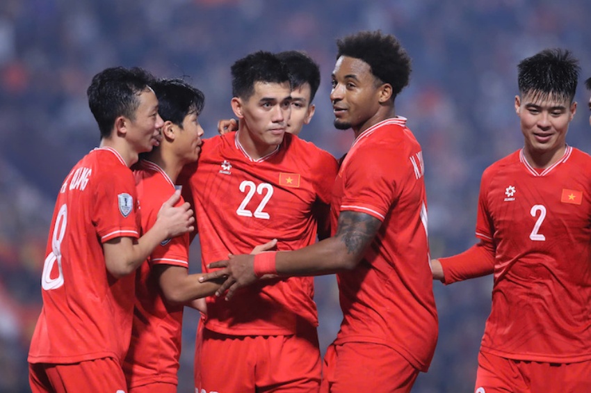 Vietnam team faces Thailand in the final of ASEAN Cup 2024. Photo: Minh Dan