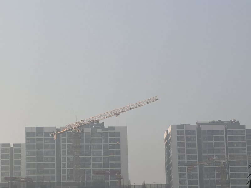 Hanoi has had serious air pollution for many consecutive days. Photo: Nguyen Ha