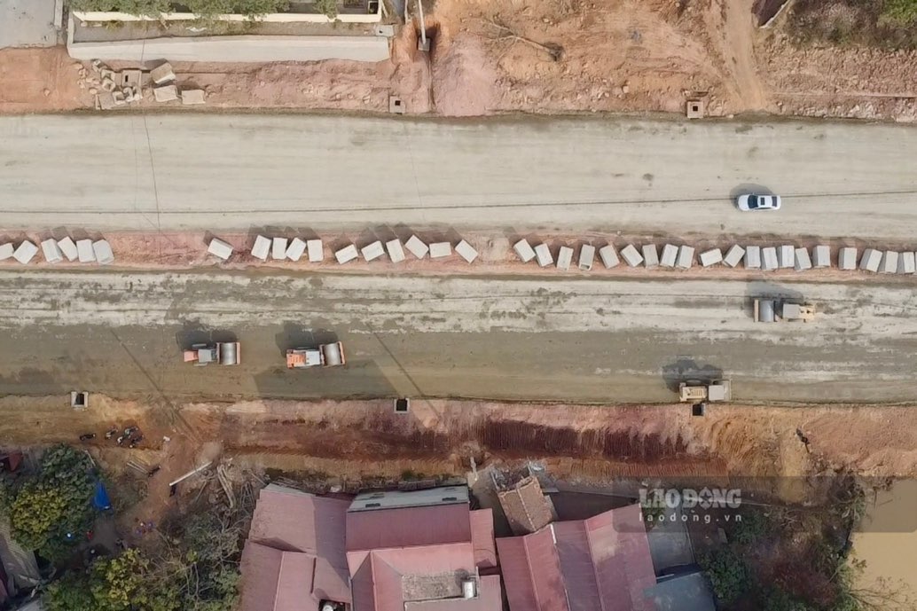 The nearly 100 billion VND/km route through Thai Nguyen is entering the final stage. Photo: Nguyen Hoan.