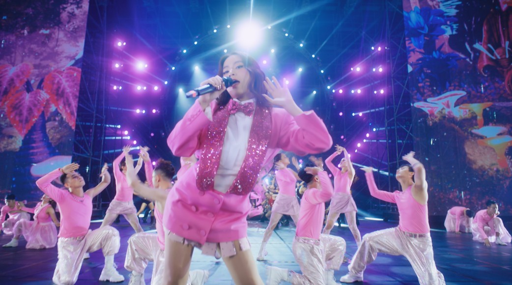 Singer Hoang Thuy Linh. Photo: Artist provided.