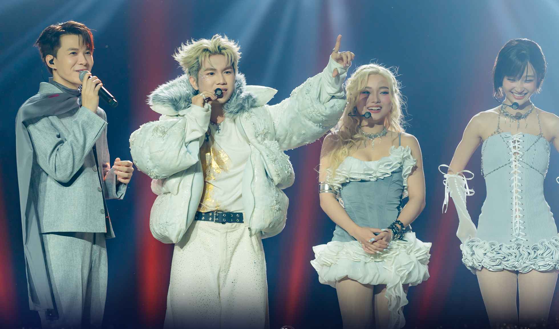 Say Hi Brothers cast in Wave 25. Photo: Producer.