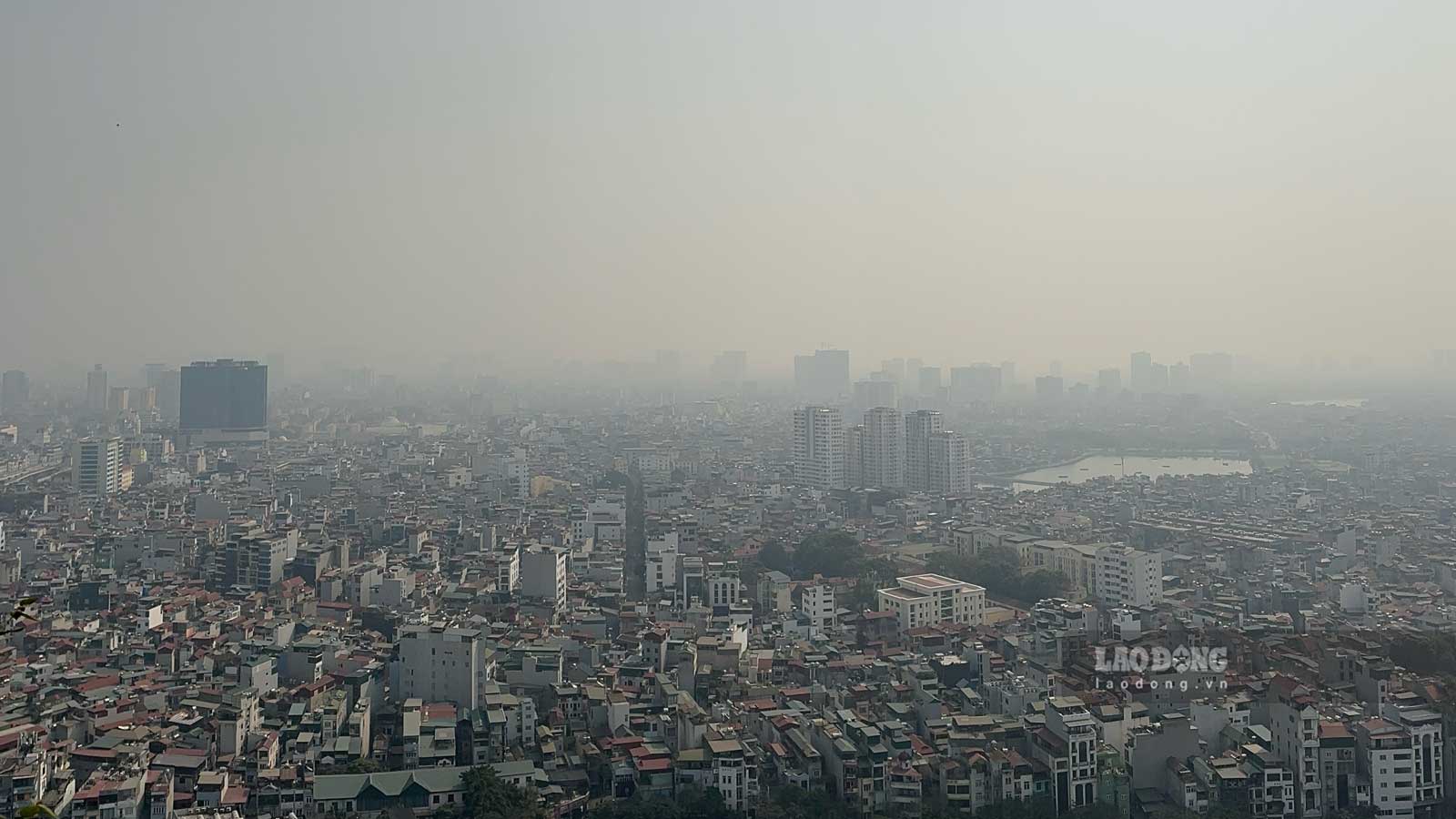 In recent days, Hanoi has been experiencing serious air pollution. Photo: Viet Anh