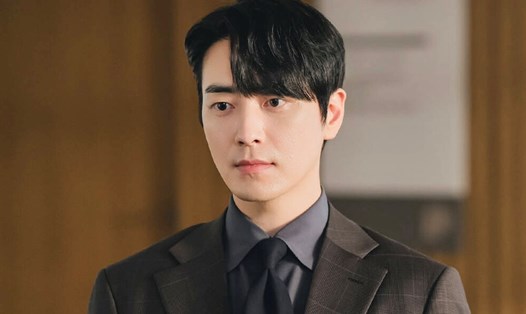 Lee Joon Hyuk trong phim "Love Scout". Ảnh: Nhà sản xuất