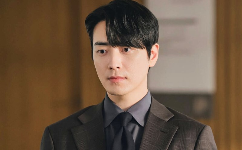 Lee Joon Hyuk in the movie "Love Scout". Photo: Producer