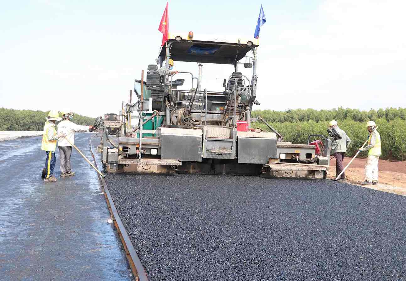 Dong Nai temporarily suspends construction of projects serving the Lunar New Year 2025, except for key projects. Illustration photo: HAC