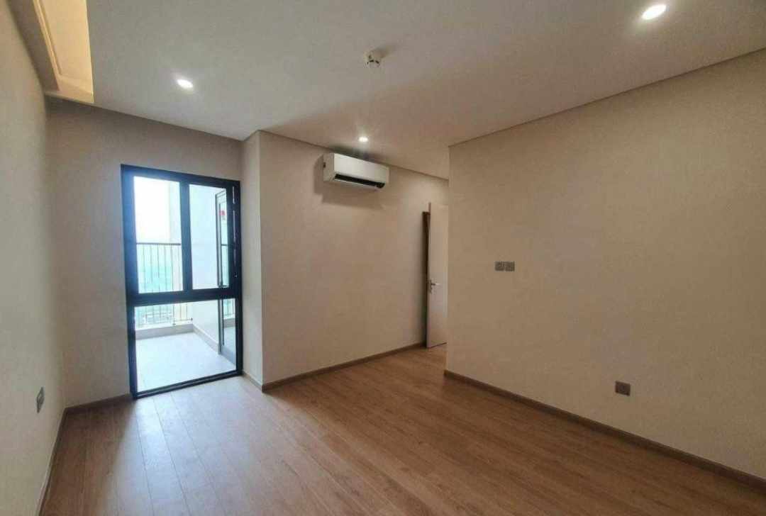 Many people are looking to buy houses in suburban districts of Hanoi. Photo: Thu Giang